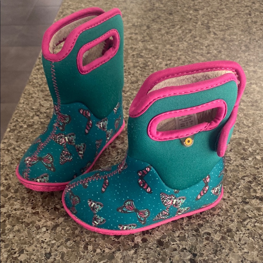 Bogs Teal and Pink Boots toddler size 6